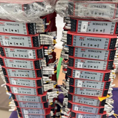 议价施莱格SLC安全继电器SCDA127R，输入24VDC，输出维修