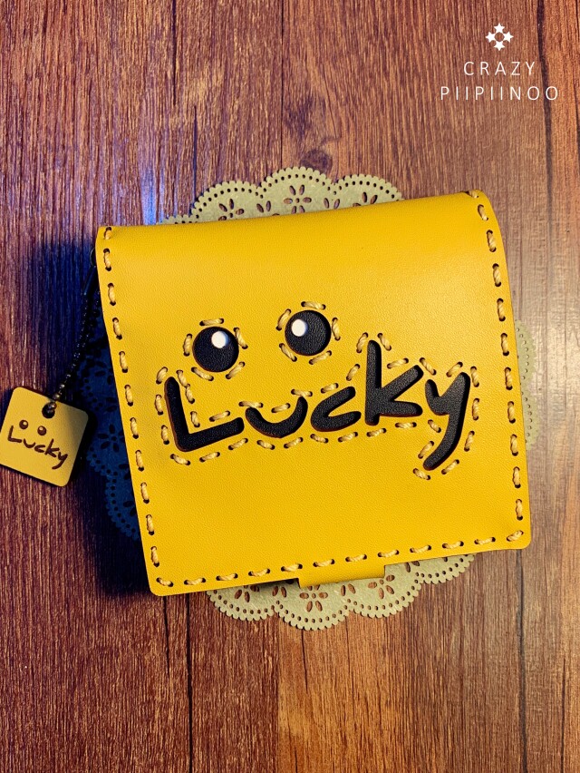 超级幸运LUCY笑脸手工牛皮真皮短款钱包卡包(款式可以定制哦)