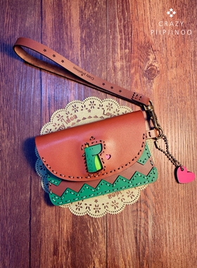 表白爱心小恐龙手工牛皮短款钱包卡包款式可以定制哦