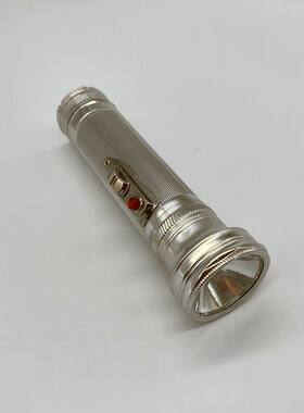 铁皮黄光灯泡照明老式手电筒