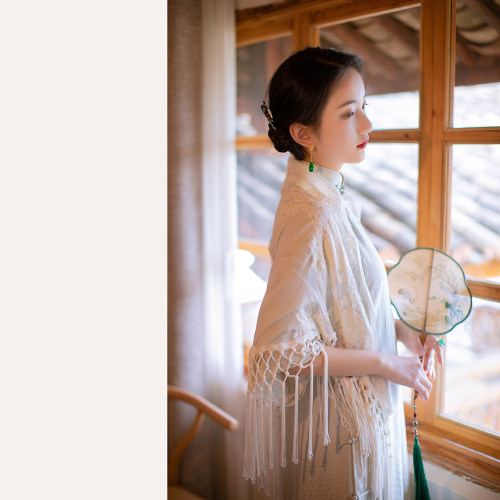 真丝白流苏披肩丨重工绣花蕾丝纯色桑蚕丝围巾百搭旗袍配饰女外套