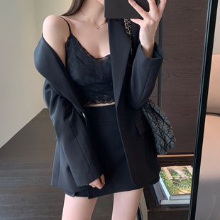 AMR UU◆巨美~浪漫蕾丝小吊带舒适无痕带胸垫内衣女背心春夏新款