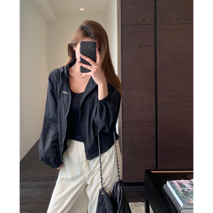 轻薄防晒衣休闲连帽短外套女上衣2026新款 慵懒时髦 春夏 AMR