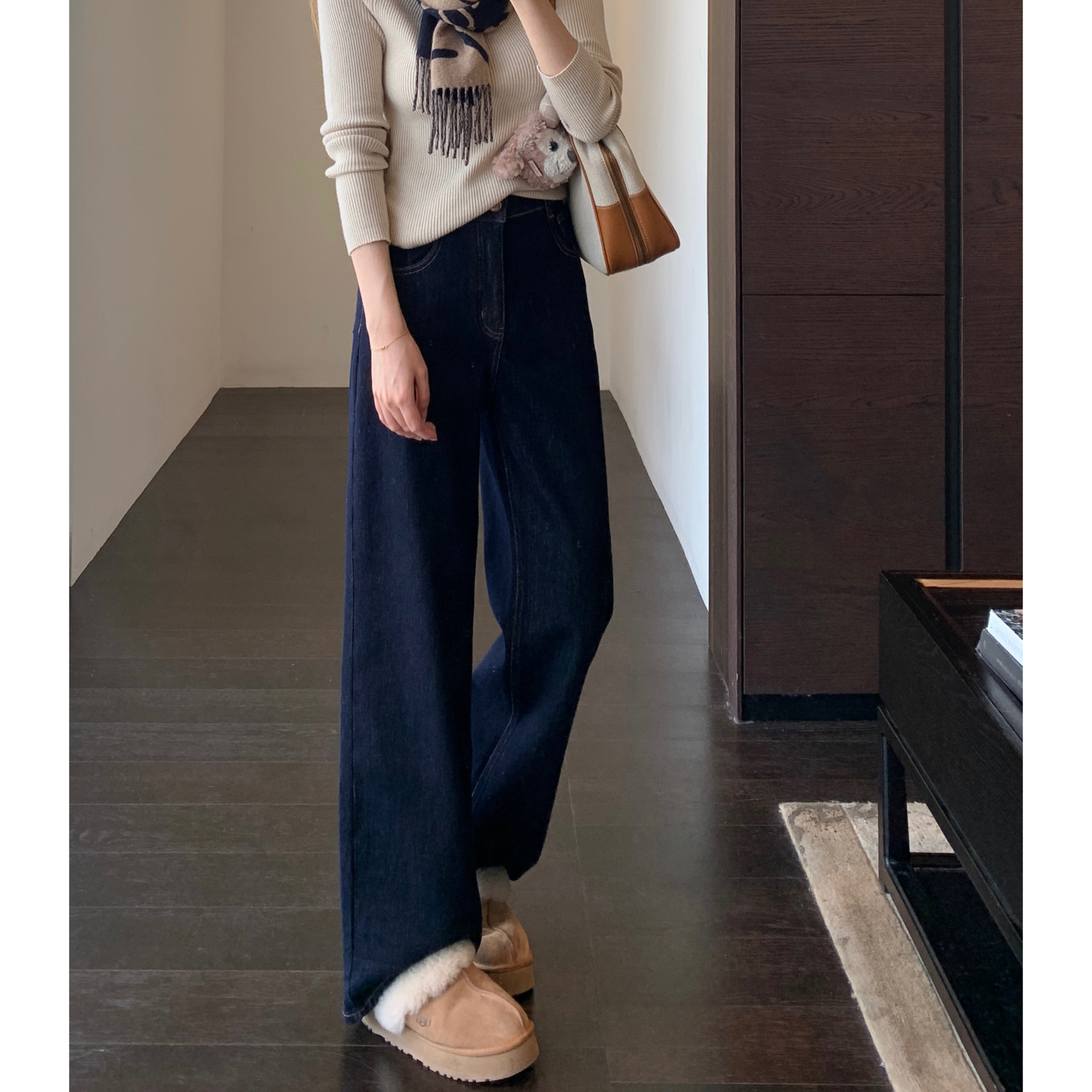 AMR UU◆版型正 高腰显瘦深色加绒直筒阔腿牛仔裤女2025新款秋冬