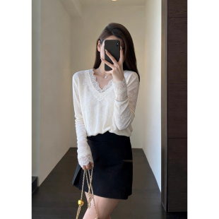 立体浮雕工艺显瘦V领蕾丝衫 温柔时髦 上衣女2026春夏新 AMR