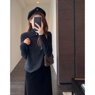 女2025新秋冬 好美～单穿内搭显瘦肌理蕾丝木耳高领打底衫 AMR