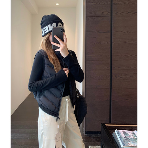 AMR UU◆时髦马甲～三星95白鸭绒立领显瘦短款羽绒服外套女秋冬新