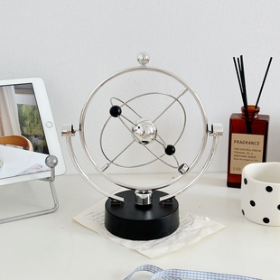 ins风高级感办公室桌面永动仪 创意银河星系抽象装饰品拍照道具