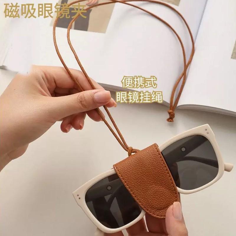 挂脖磁吸皮革墨镜夹项链女眼镜夹挂绳脖子衣服装饰挂链毛衣链配饰