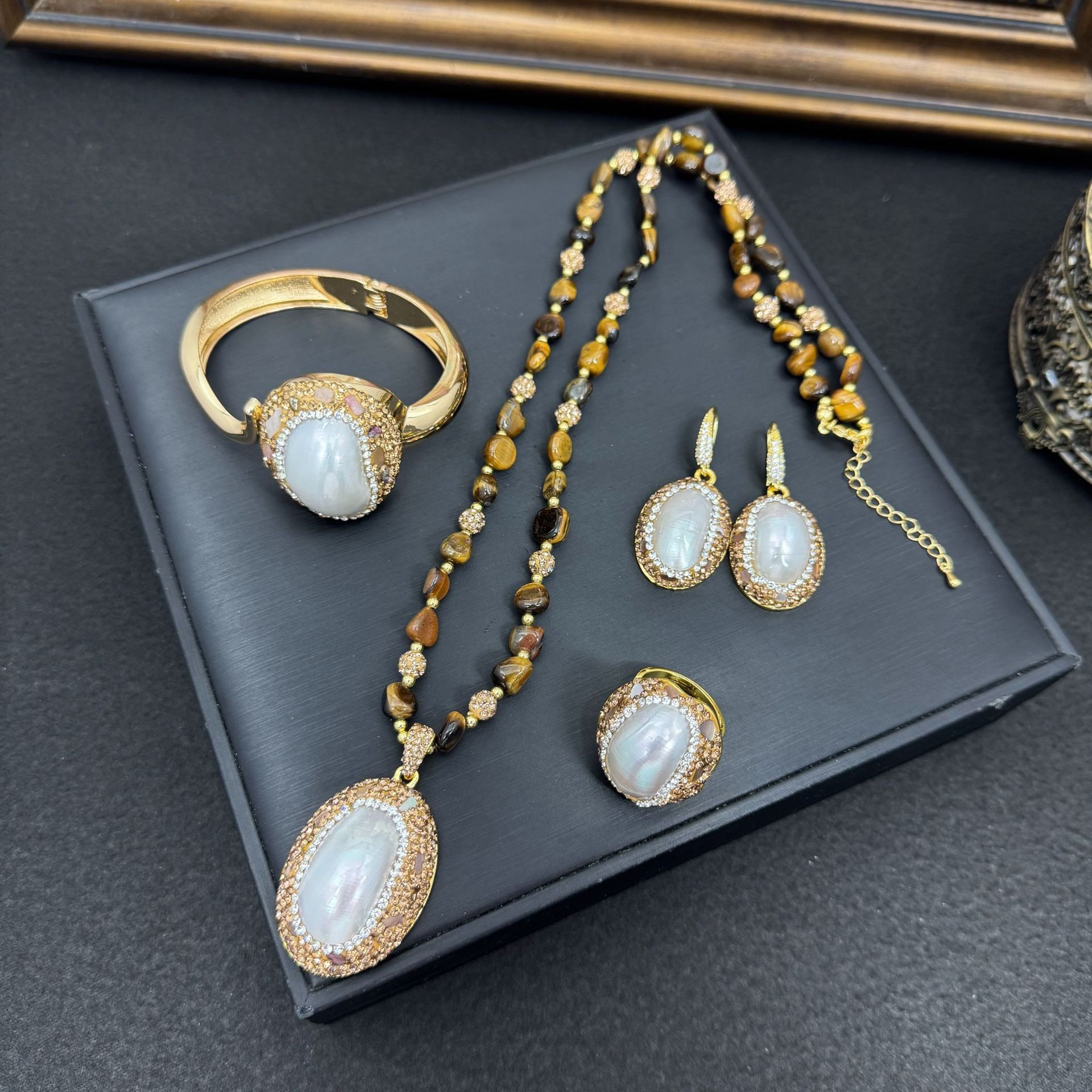 天然深海珍珠马贝四件套时尚个性捷克钻轻奢原石镶嵌饰品厂家直销,饰品/流行首饰/时尚饰品新,组合套装,淘宝优惠券,粉丝福利购,淘宝优惠卷