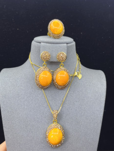 夸张大个性黄色蜜蜡食指戒指项链耳饰女设计轻奢高级感配饰复古潮