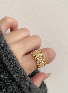 金属镶嵌锆石镂空戒指个性夸张时尚高级感小众设计可调节开口指环