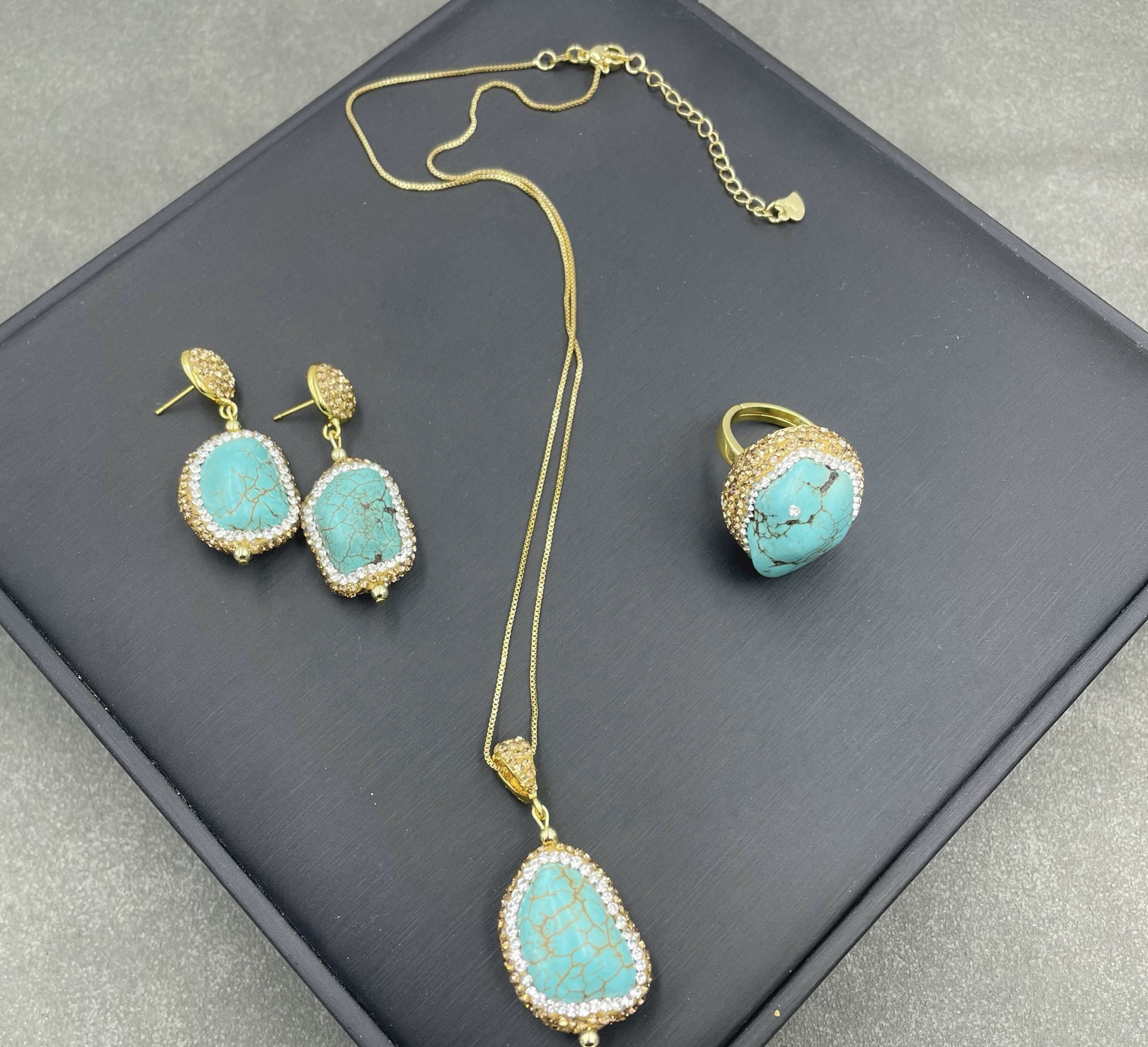 不规则绿松石矿石项链耳环戒指时尚百搭气质高级感轻奢三件套