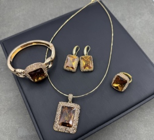 感光变色苏丹石吊坠项圈耳环戒指套装泥镶系列手工镶珍珠时尚轻奢