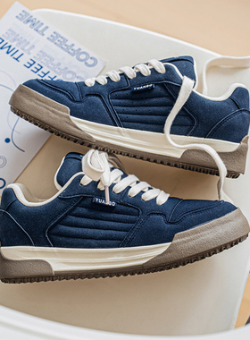 男鞋子潮鞋2025年复古板鞋男生韩版百搭运动小众港风深蓝色面包鞋