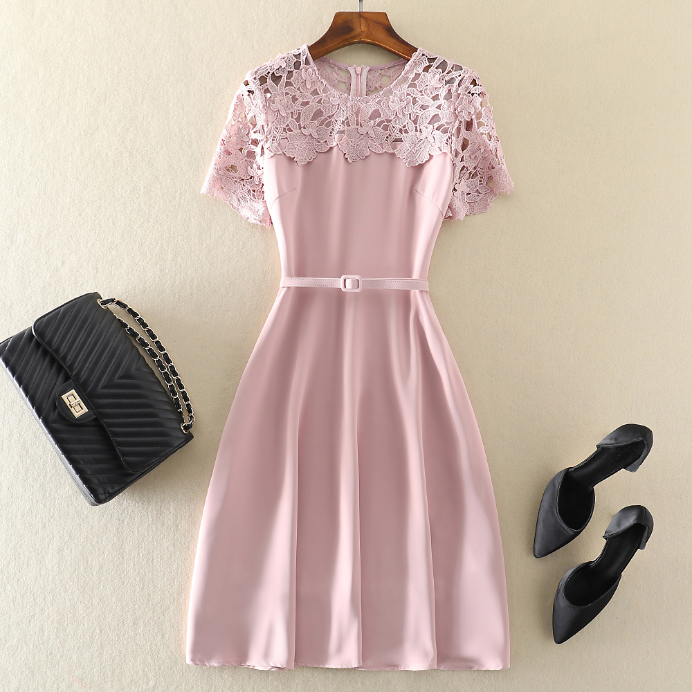 街头A字水蓉花纯色拼接显瘦