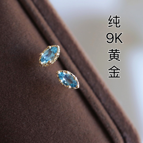 蓝眼睛的爱丽丝。9k金小耳钉。