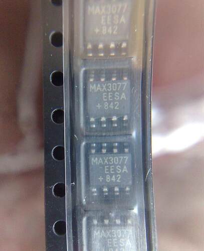 MAX3077EESA MAX3077 驱动/接收/收发器 贴片SOP8 全新原装