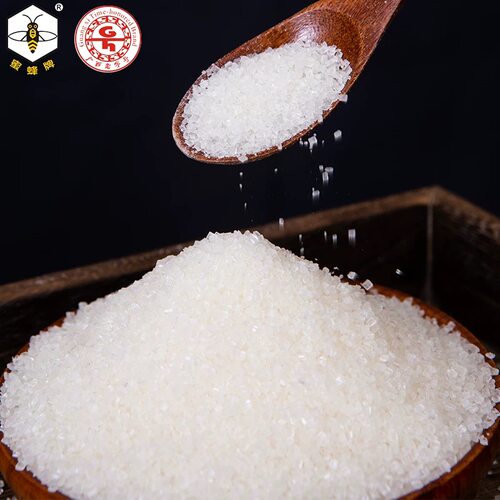 红茶菌用砂糖菌膜生长快。
