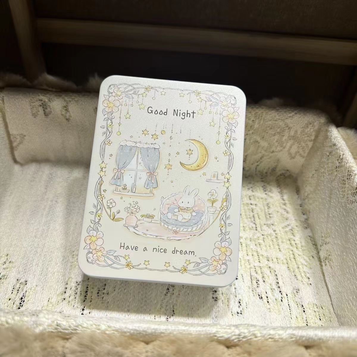 可爱小兔ins翻盖铁盒高颜值桌面收纳贴纸小卡杂物收纳盒素材整理