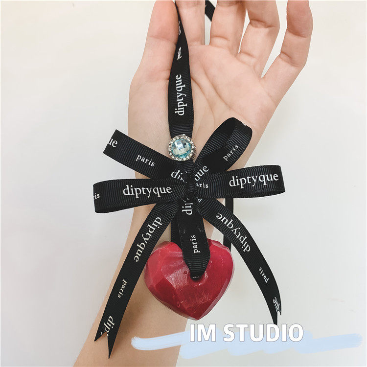 im成品舒肤佳红石榴香皂丝带车挂爱心形蝴蝶结diptyque车载挂绳