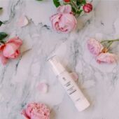 伤害 降低阳光对皮肤 大马士革玫瑰隔离霜 物理阻隔紫外线