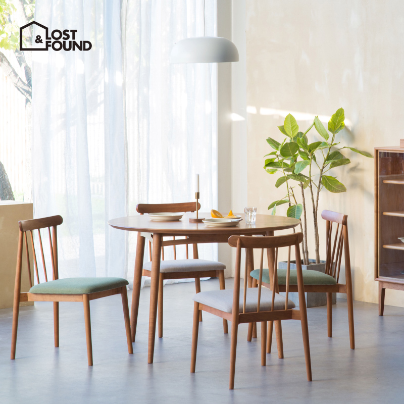 日式风小户型实木木圆桌