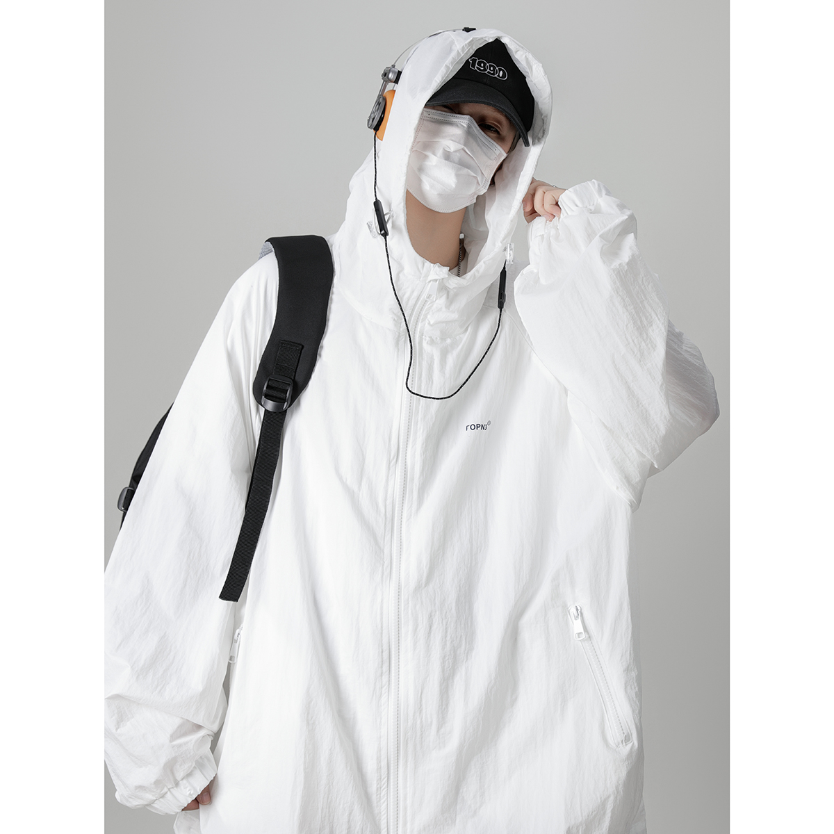 防晒衣男款夏季冰丝薄款防晒服户外钓鱼骑车皮肤衣宽松连帽外套男