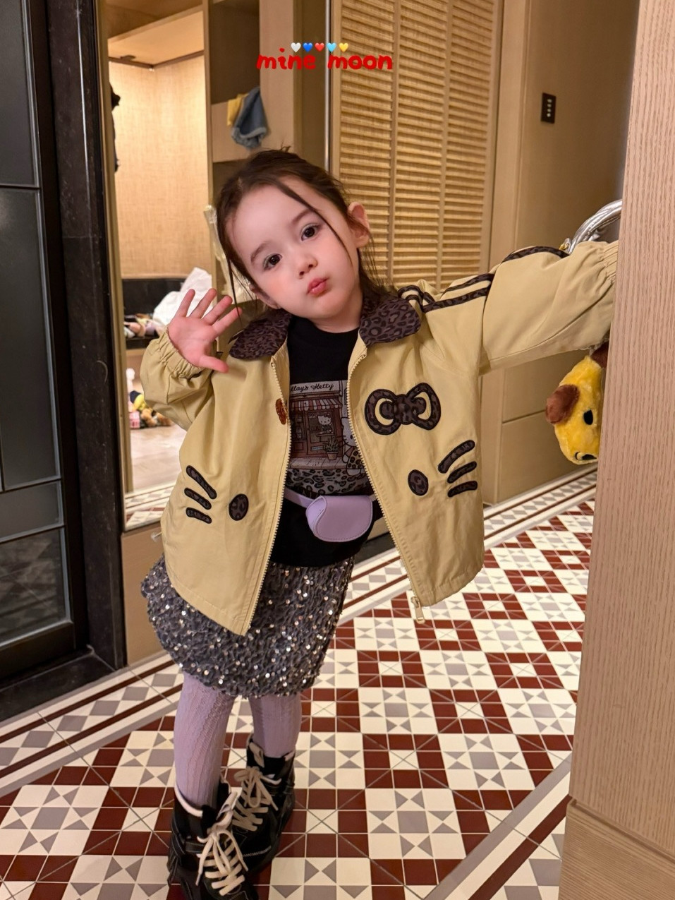 凡妈童装2026秋季新款女童小童韩版卡通T恤亮片半裙KT猫休闲外套