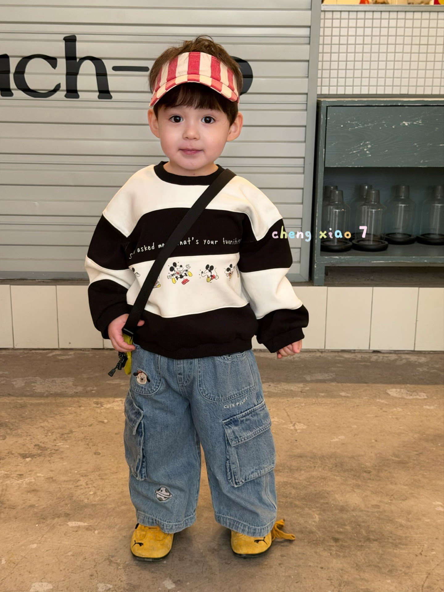 凡妈童装2026春新款男童小童韩版米奇条纹卫衣刺绣口袋牛仔裤洋气