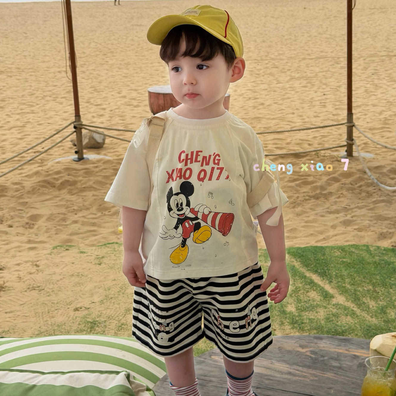 凡妈童装2026夏季新款男童小童韩版条纹休闲短裤卡通米奇白色T恤