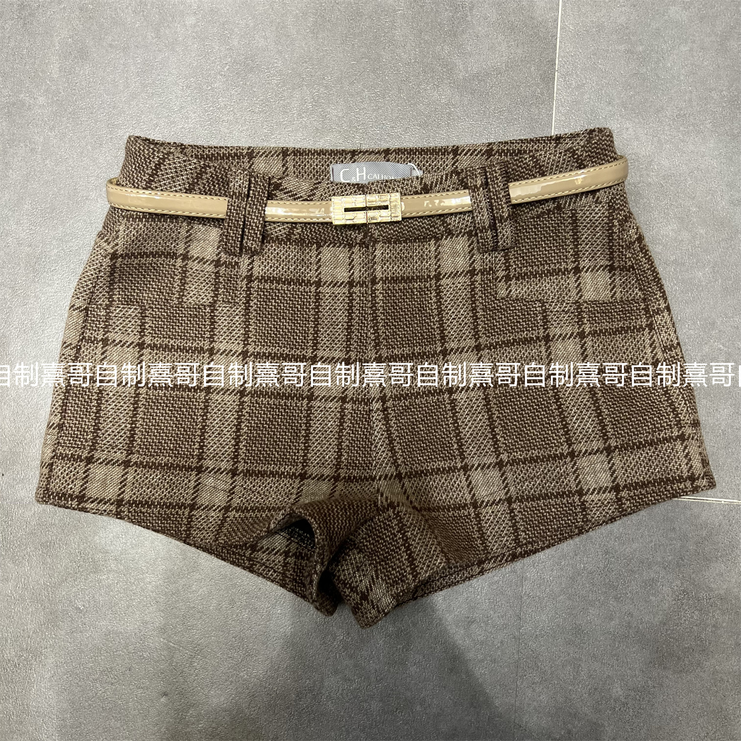 老钱风复古格子毛呢短裤女装秋季新款高腰显瘦小个子包臀A字热裤