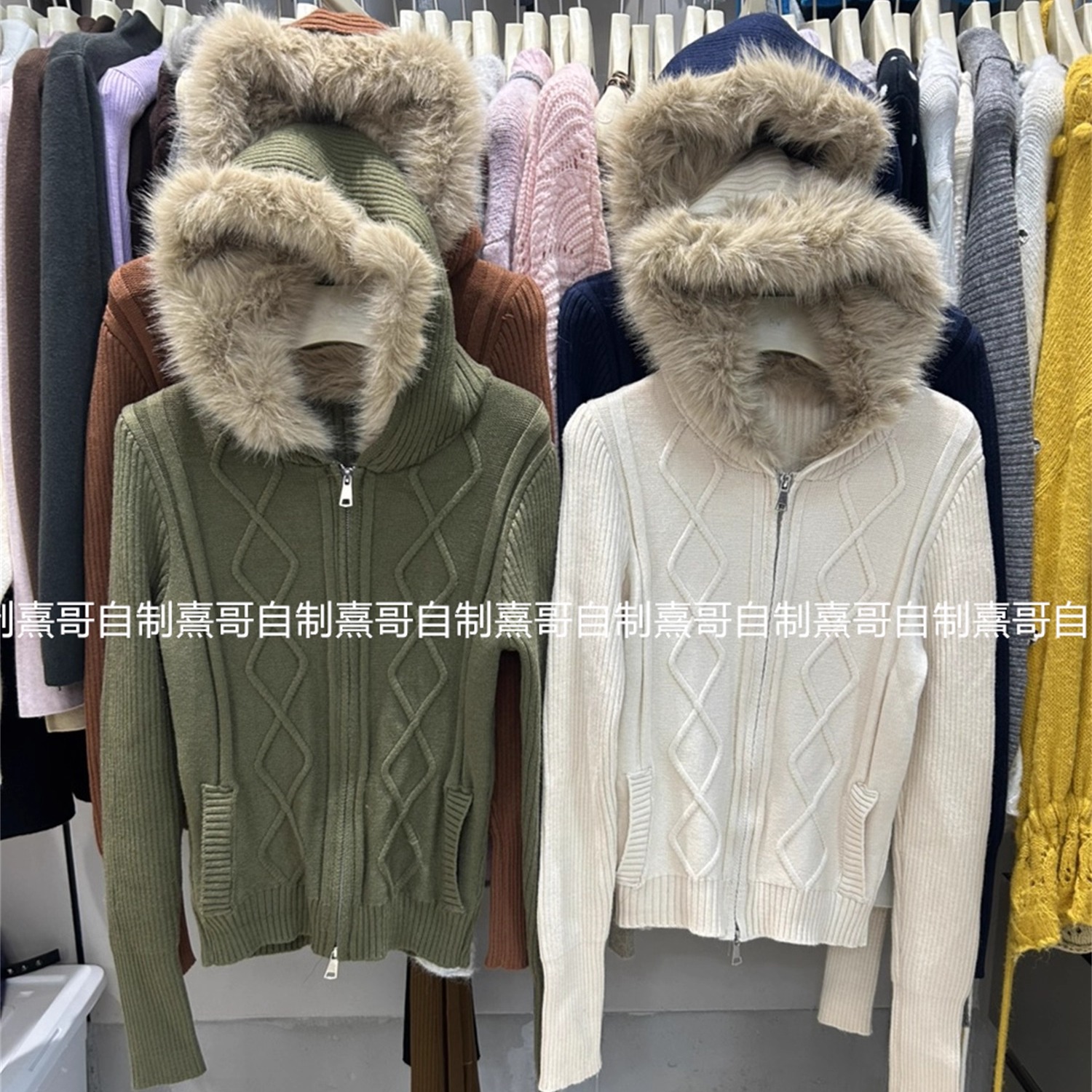 连帽毛领绞花毛衣外套女秋季小个子显瘦气质短款拉链针织开衫上衣