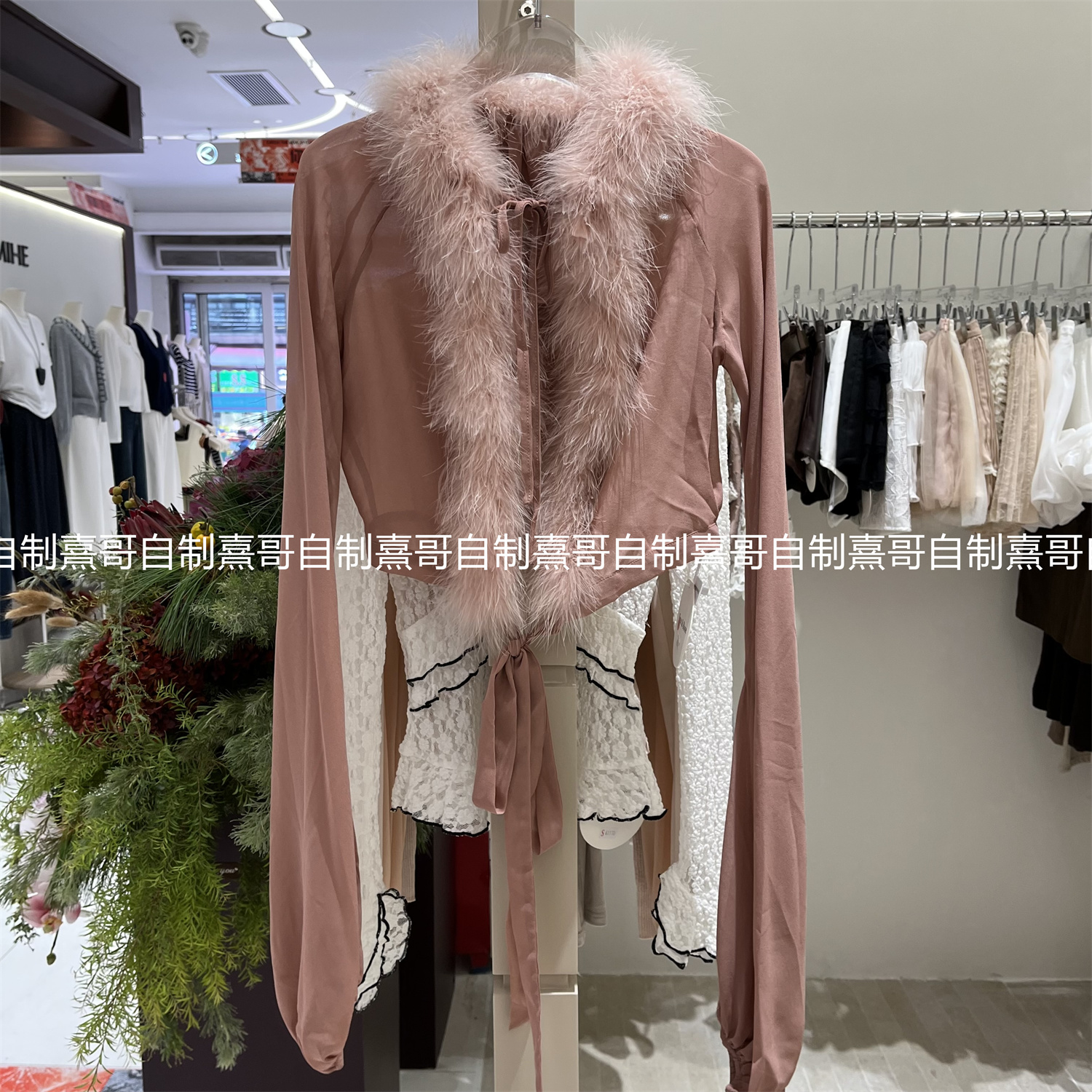 别致高级感设计感拼接毛毛小衫秋季新款宽松修身直筒气质百搭上衣