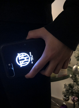 超帅气iPhoneXsmax发光手机壳苹果7P潮牌黑色保护套ip6s来电闪XR