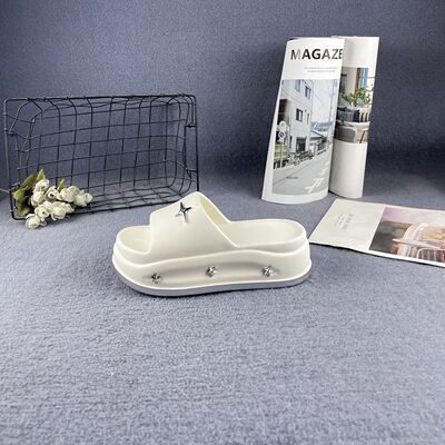 轻软厚底外穿居家防水一字凉拖女