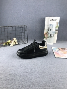 真皮专柜断码秋冬新款牛皮黑色加绒厚底轻便时尚休闲麦昆板鞋女鞋