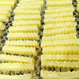 奶豆腐条干奶豆腐内蒙古传统奶制品散奶酪奶条生牛乳发酵制作零食