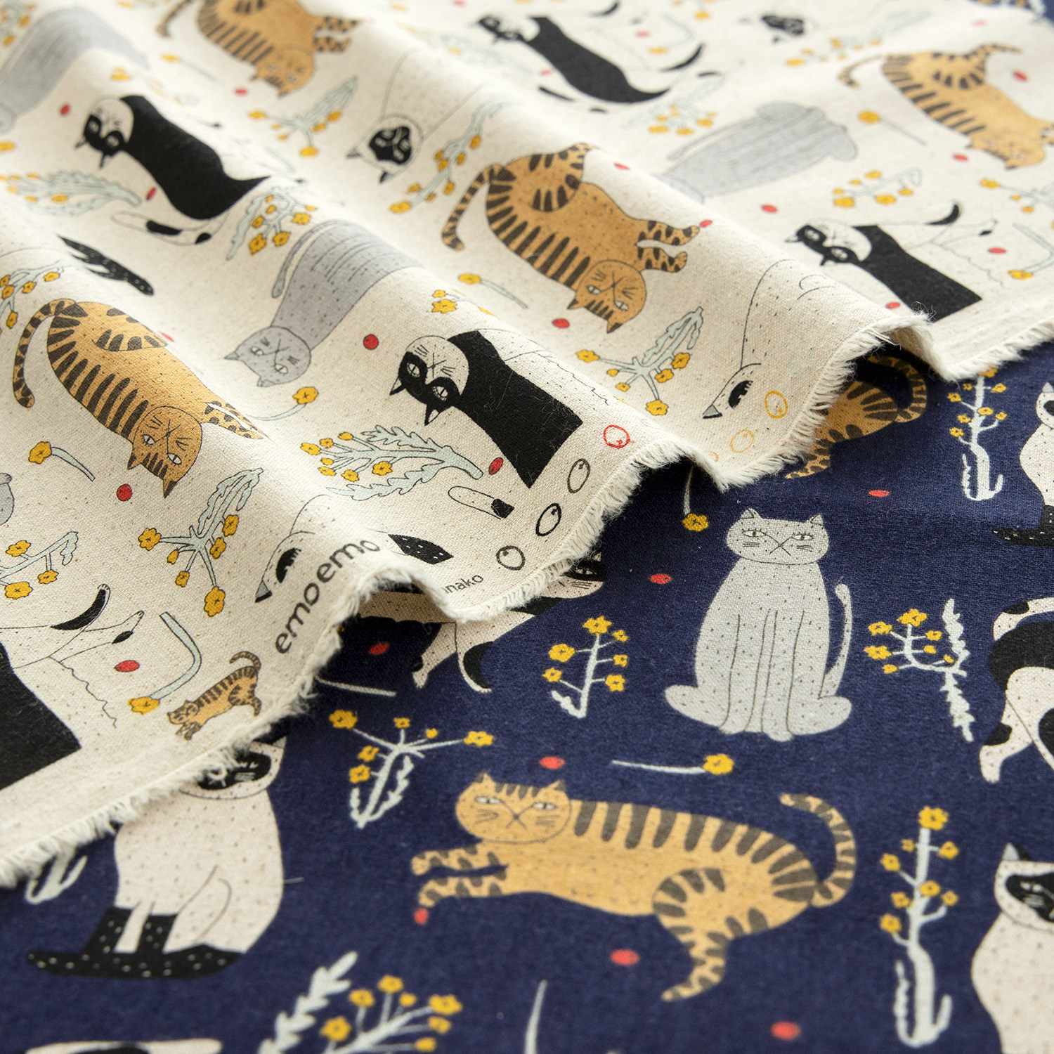 日本进口棉麻面料手工DIY卡通透气包袋抱枕童装服装布料猫影花语