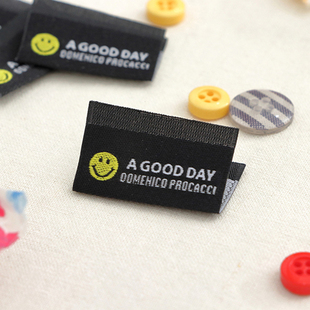 韩国进口黄色笑脸英文布标手工衣服布贴补丁贴刺绣织唛围裙装 饰贴