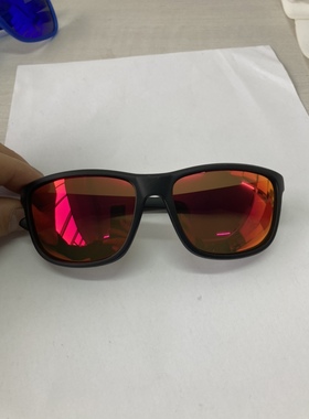 男女款中小脸偏光太阳镜墨镜运动款彩膜出口眼镜钓鱼开车防紫外线