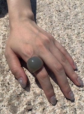 圆形彩色树脂戒指扳指