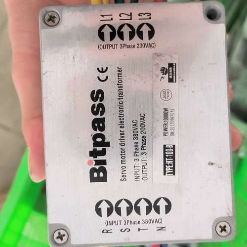 几乎全新Bitpass电子变压器HT-100-B，三相380议价。