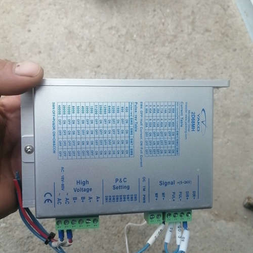 研控YAKO 2D68MH步进电机驱动器，拆机成色好，功能正议价。
