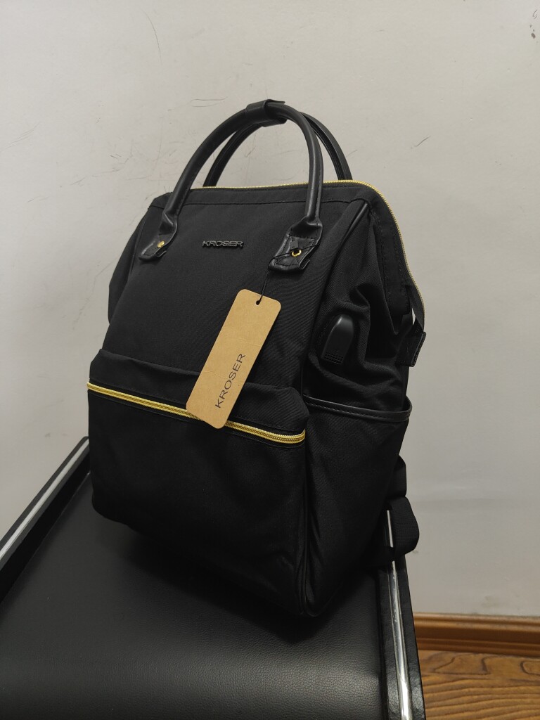 外贸女款离家出走背包耐磨防泼水中小学生结实书包可套拉杆电脑包