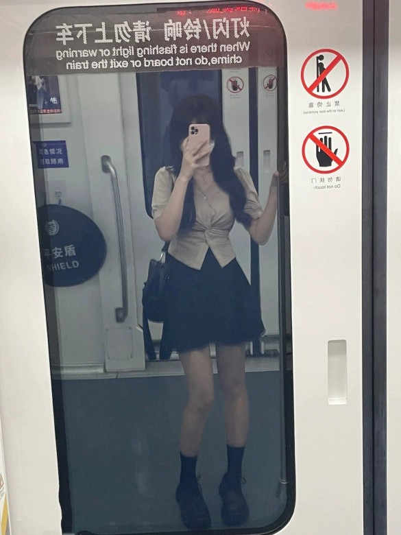 夏季盐系穿搭小个子御姐轻熟纯欲风设计感小众衬衫短裙两件套装女