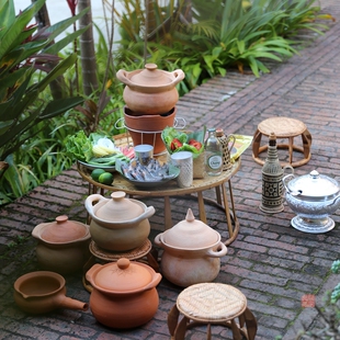 泰国瓦罐火锅西双版纳烧制冬阴功锅告庄夜市土陶清迈陶罐料理无釉