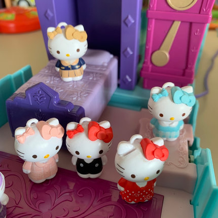 正版日单散货Hell0Kitty凯蒂猫公仔摆件玩具艾莎魔法屋过家家
