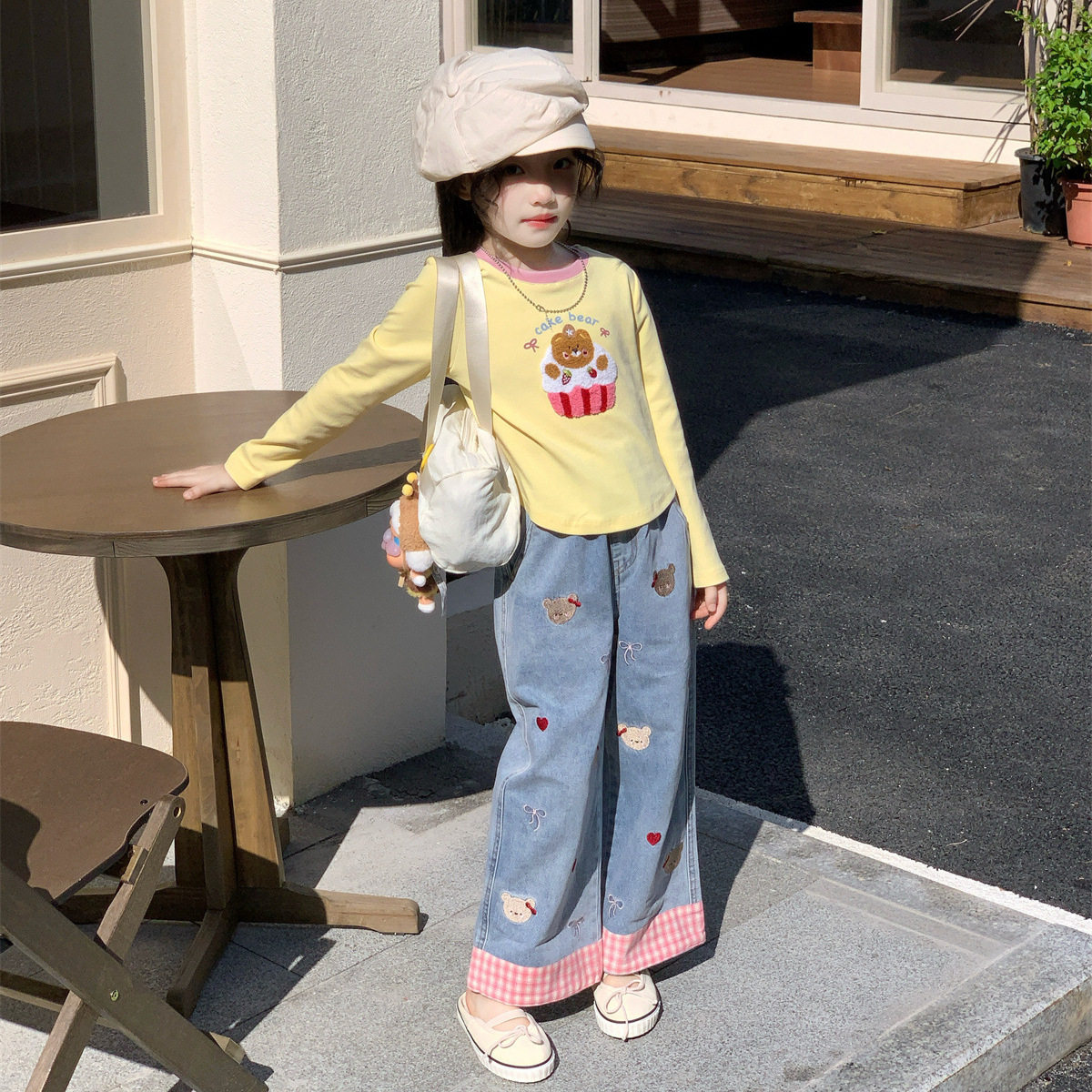2026春季新款 女童洋气卡通长袖打底衫+爱心小熊格子牛仔裤两件套