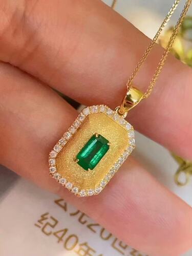 18K金女款镶嵌南非高品质钻石天然vivid green祖母绿吊坠真金真钻